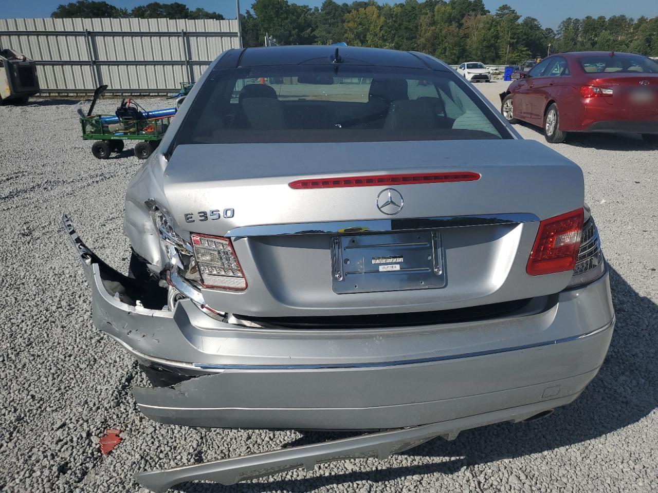 2010 Mercedes-Benz E 350 VIN: WDDKJ5GB8AF003310 Lot: 68523194