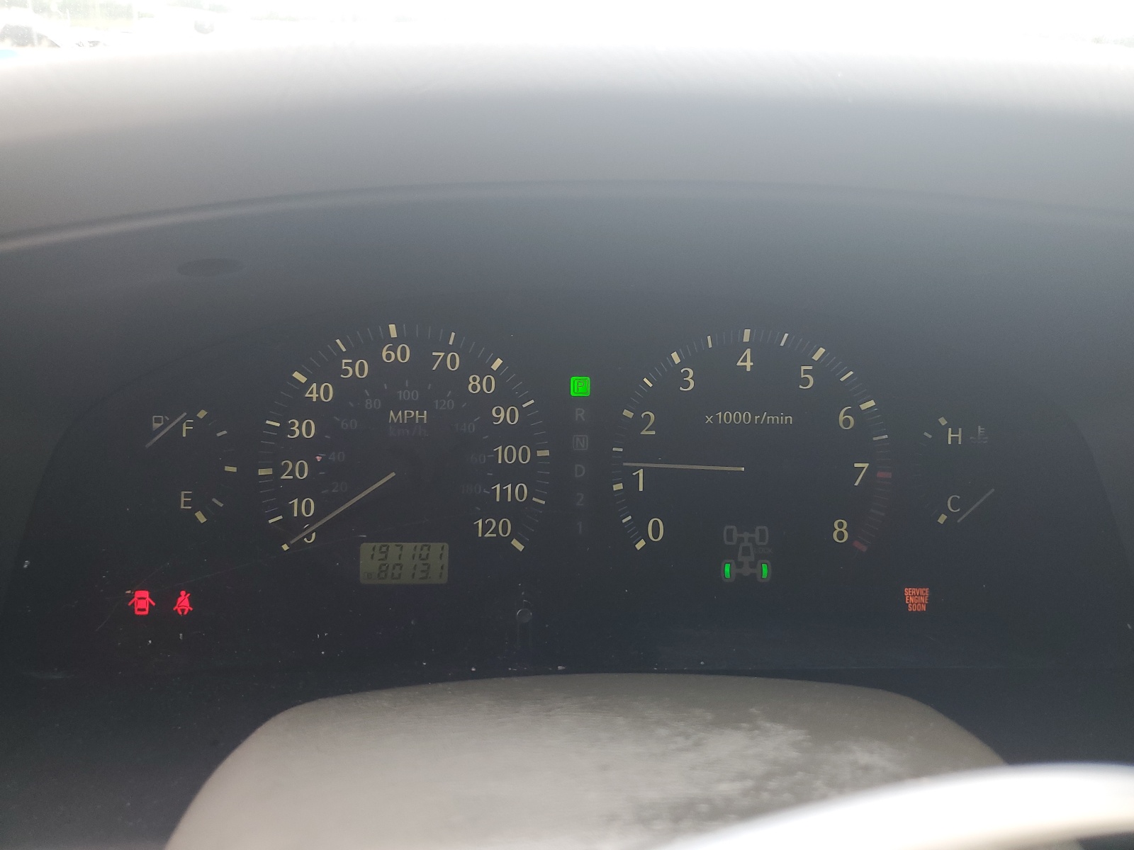 JNRDR09Y61W217972 2001 Infiniti Qx4