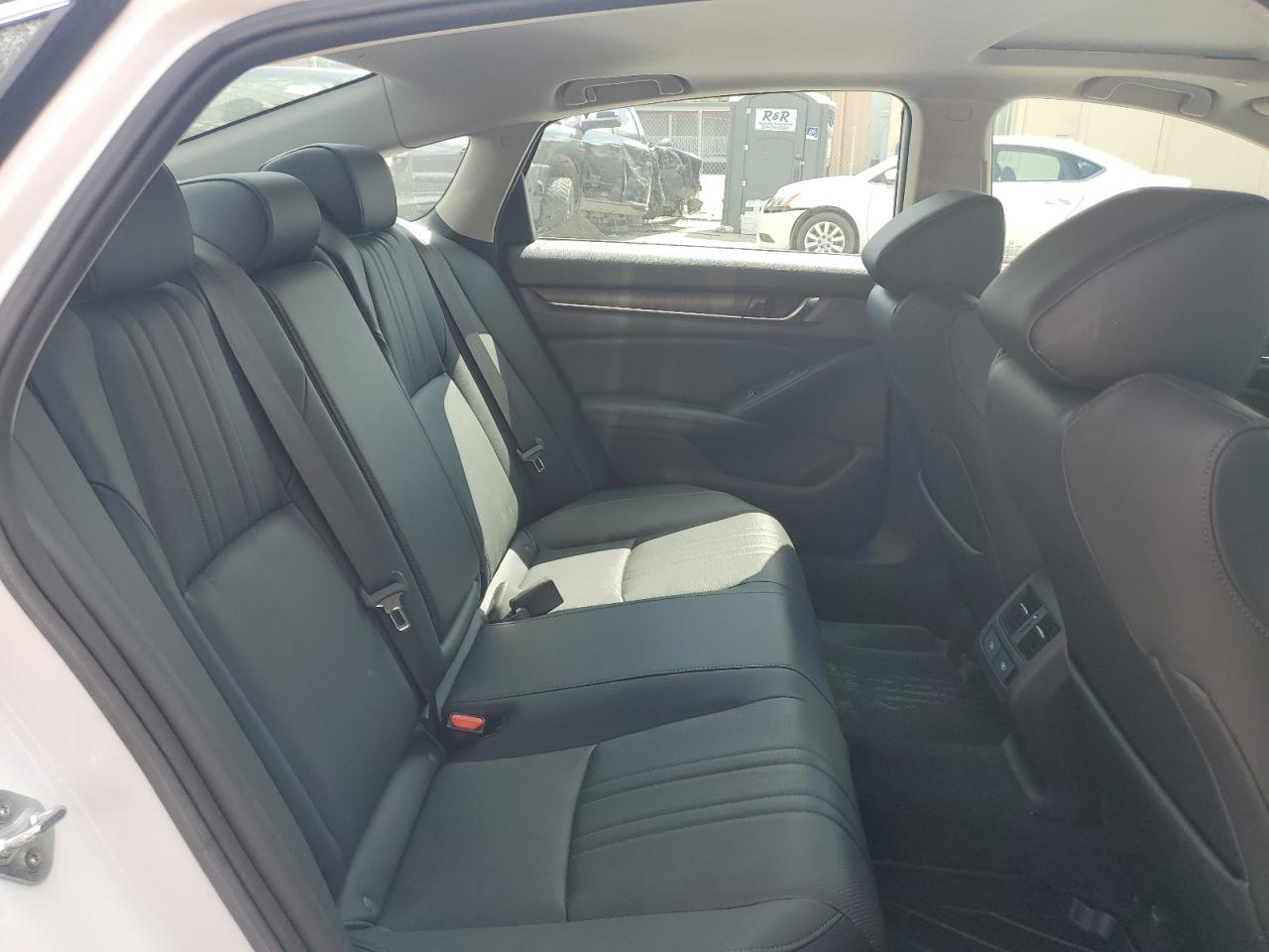 2022 Honda Accord Touring Hybrid VIN: 1HGCV3F90NA013095 Lot: 65984464