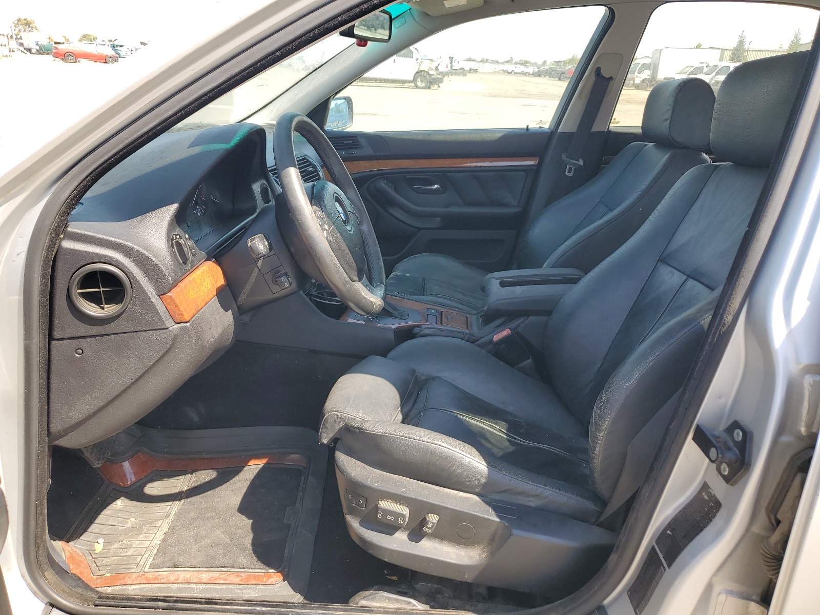 WBADT63421CF03894 2001 BMW 530 I Automatic