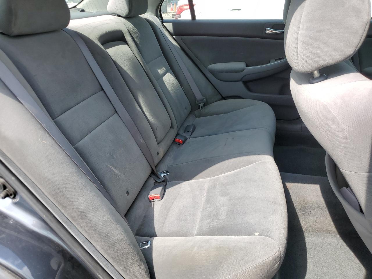 2004 Honda Accord - Image 10