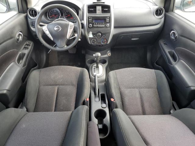  NISSAN VERSA 2017 Srebrny