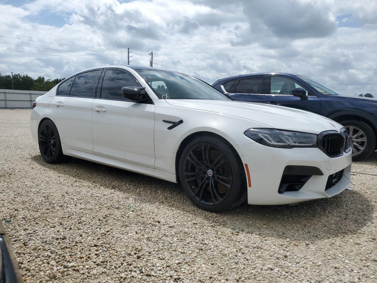 2023 BMW M5 - Image 4