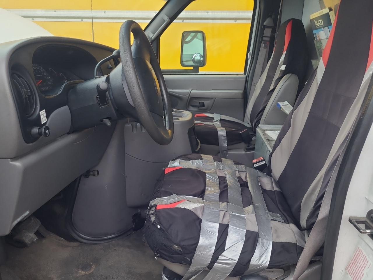 2002 Ford Econoline E350 Super Duty Cutaway Van VIN: 1FDWE35L82HA93723 Lot: 65829104