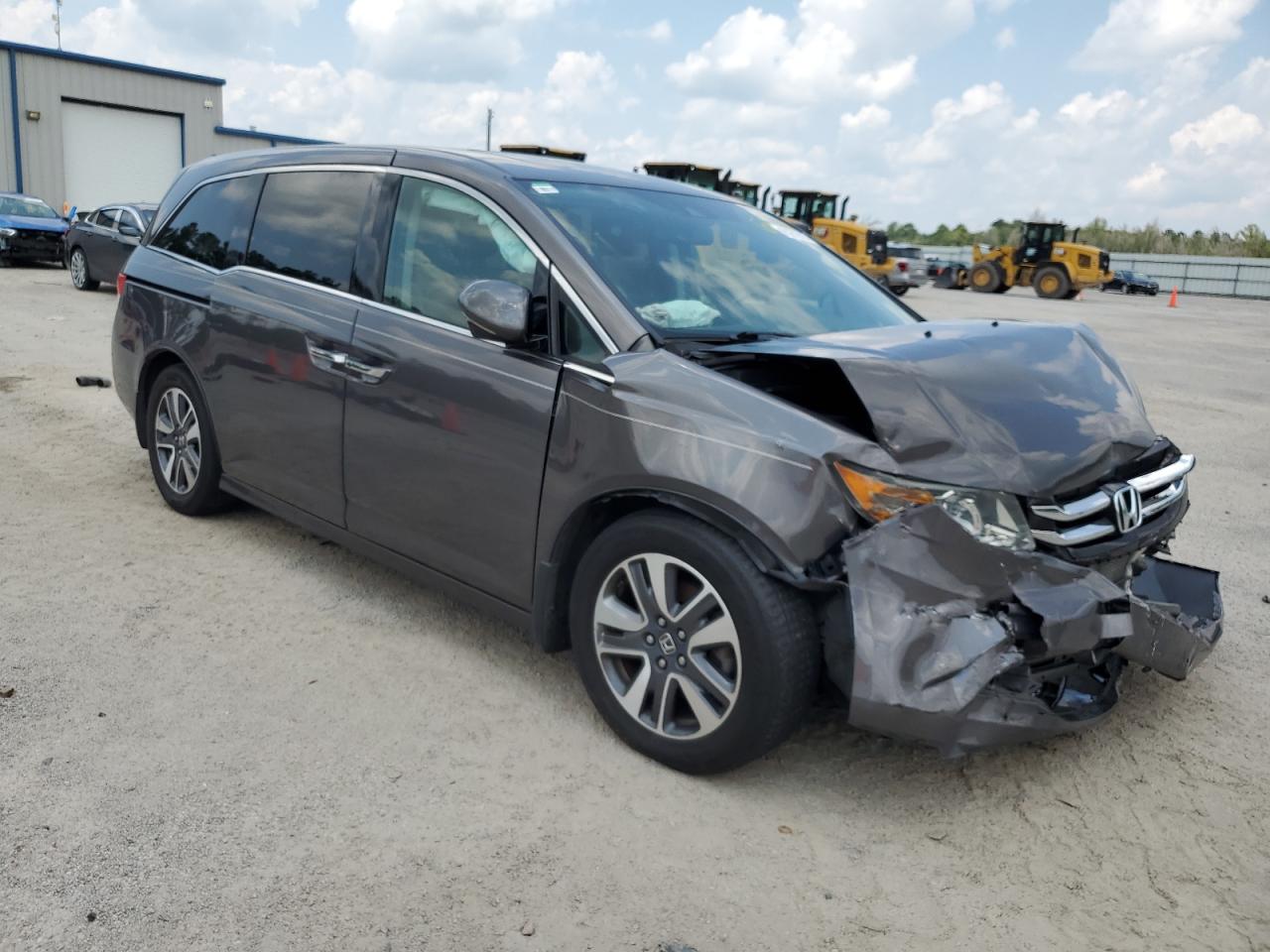 2016 Honda Odyssey - Image 4