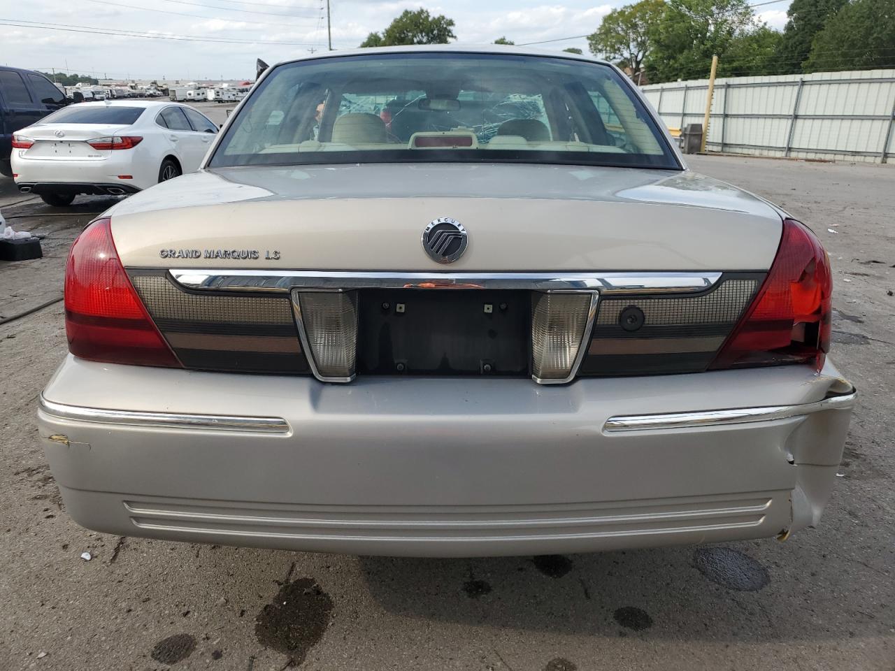 2008 Mercury Grand Marquis Ls VIN: 2MEFM75V08X661910 Lot: 62694454