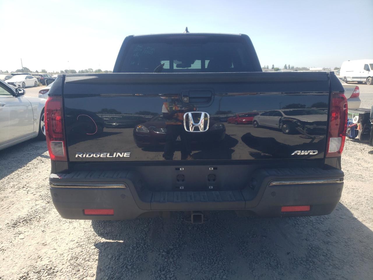 2018 Honda Ridgeline Black Edition VIN: 5FPYK3F86JB011915 Lot: 68116384