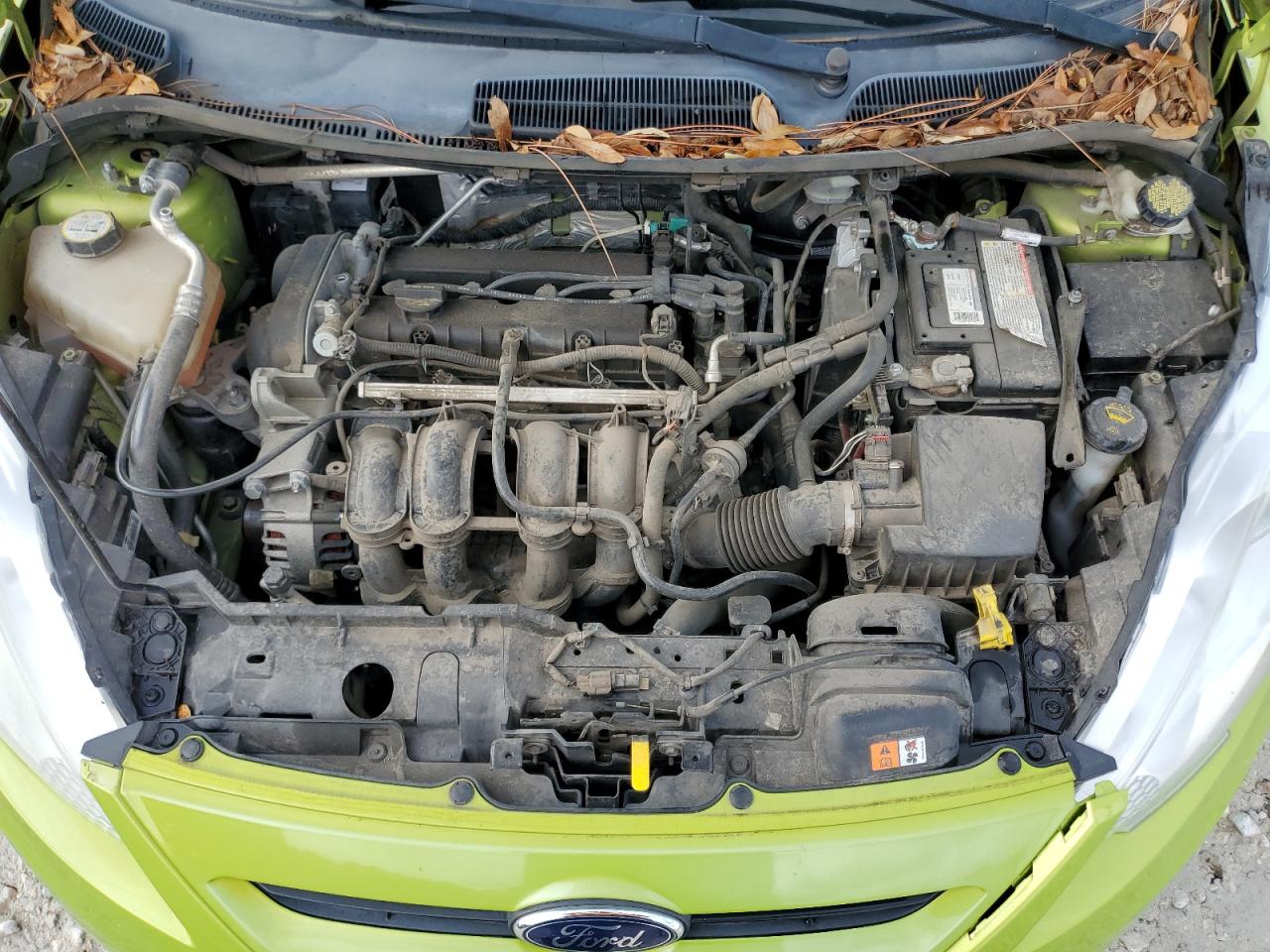 2012 Ford Fiesta - Image 11