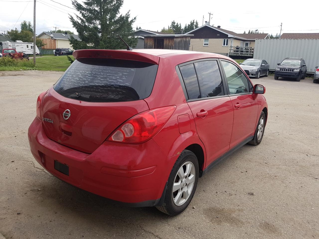 2011 Nissan Versa - Image 3