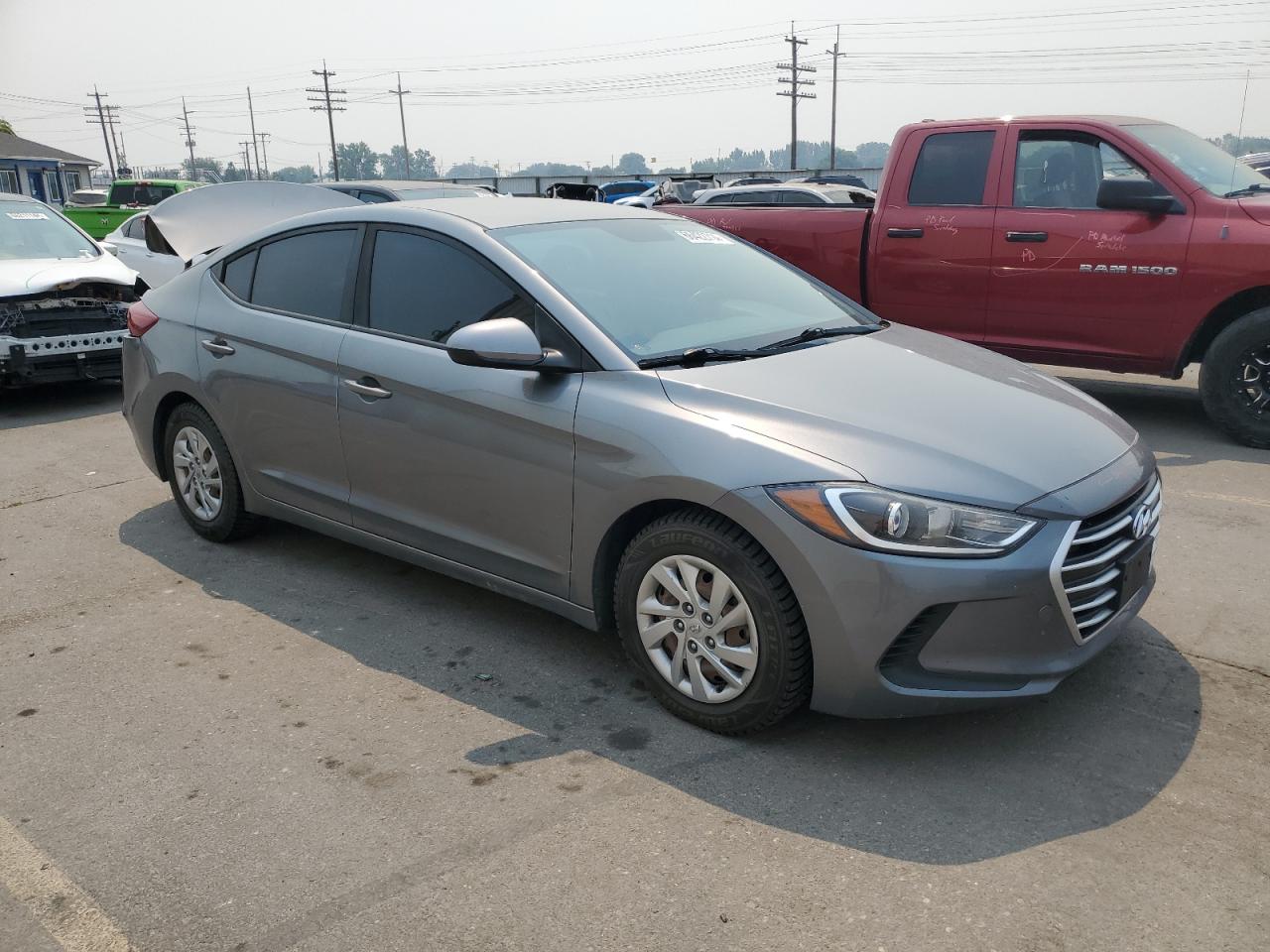 2017 Hyundai Elantra - Image 4