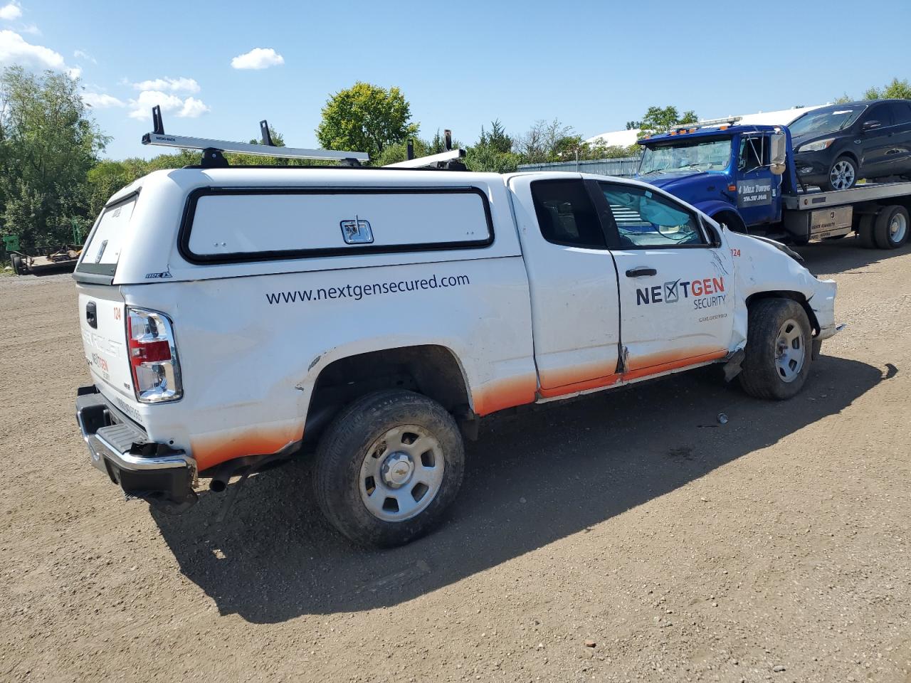 2022 Chevrolet Colorado - Image 3