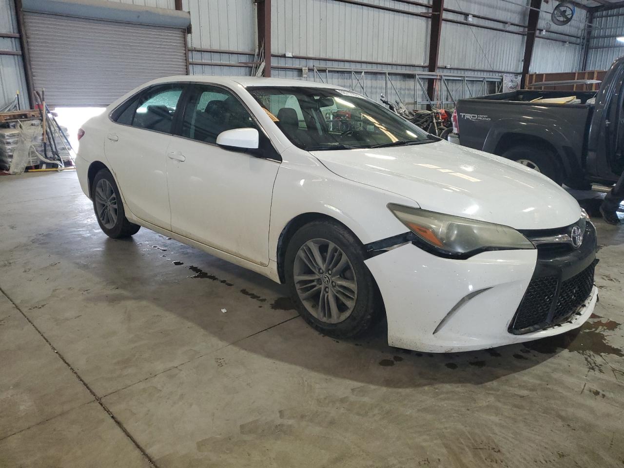 VIN 4T1BF1FK5FU907569 2015 TOYOTA CAMRY no.4