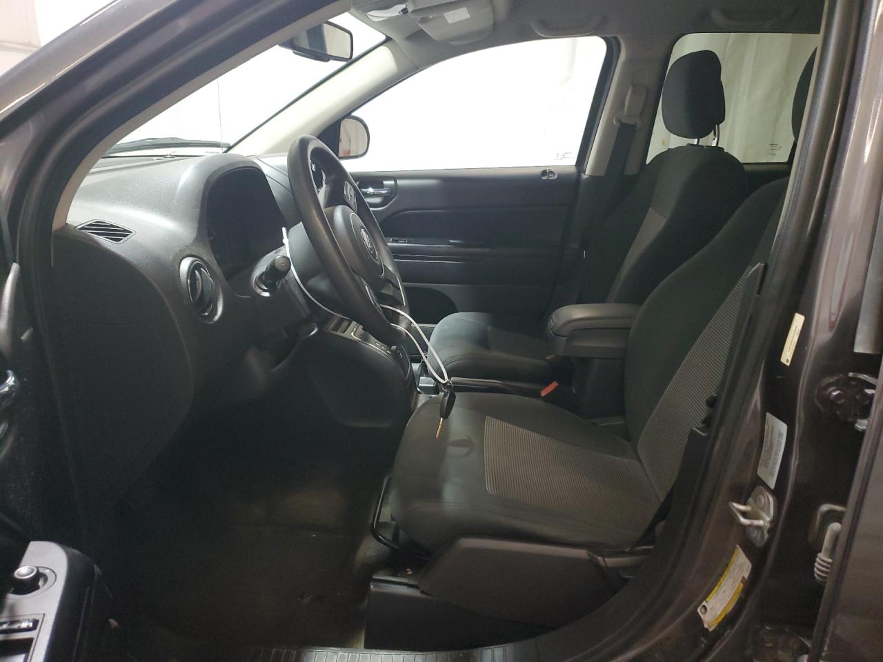 2016 Jeep Compass Sport VIN: 1C4NJDBB5GD508945 Lot: 65562324