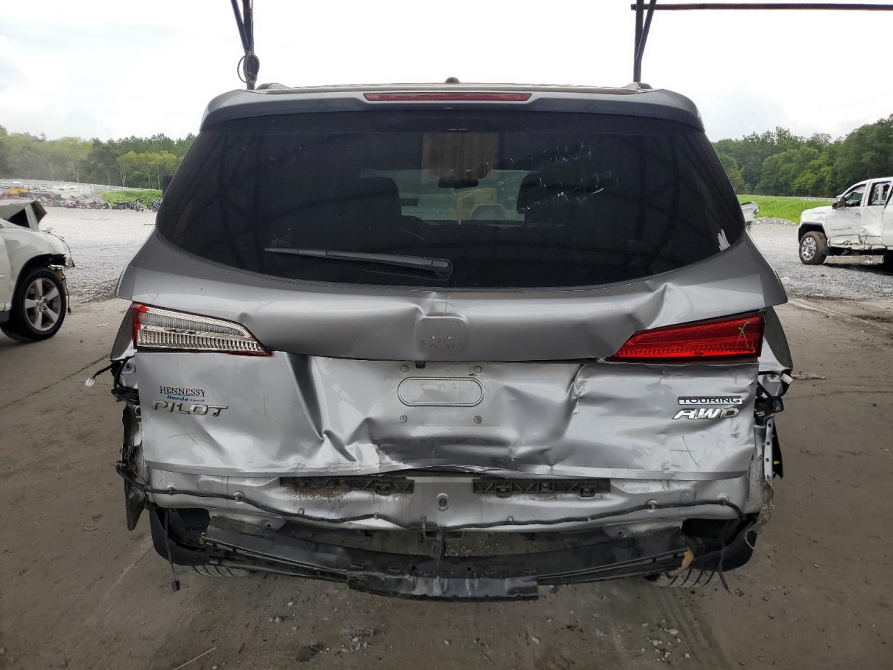 2018 Honda Pilot Touring VIN: 5FNYF6H9XJB039558 Lot: 65469604