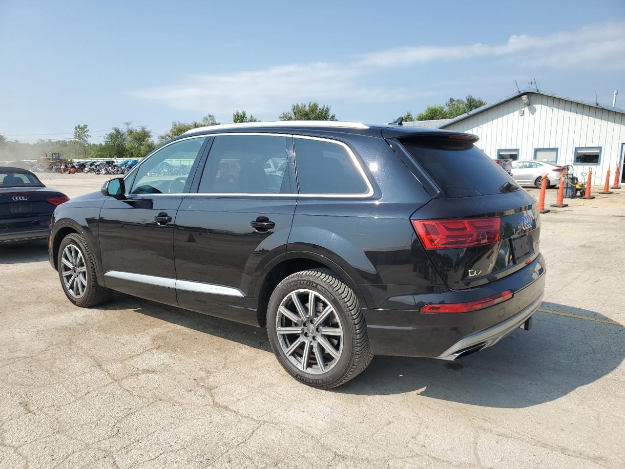 WA1VAAF73JD038999 2018 AUDI Q7 - Image 2