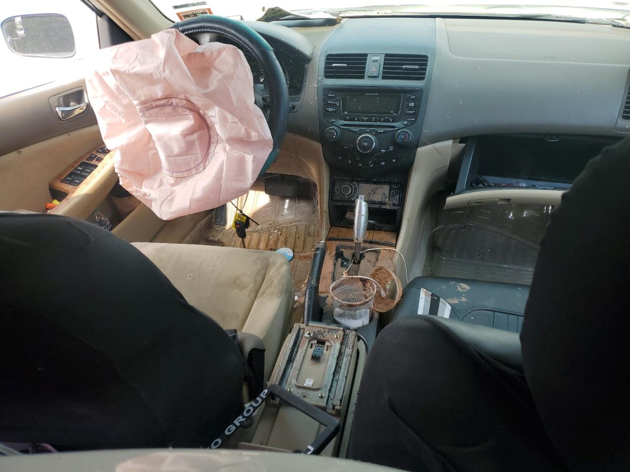 2004 Honda Accord - Image 8