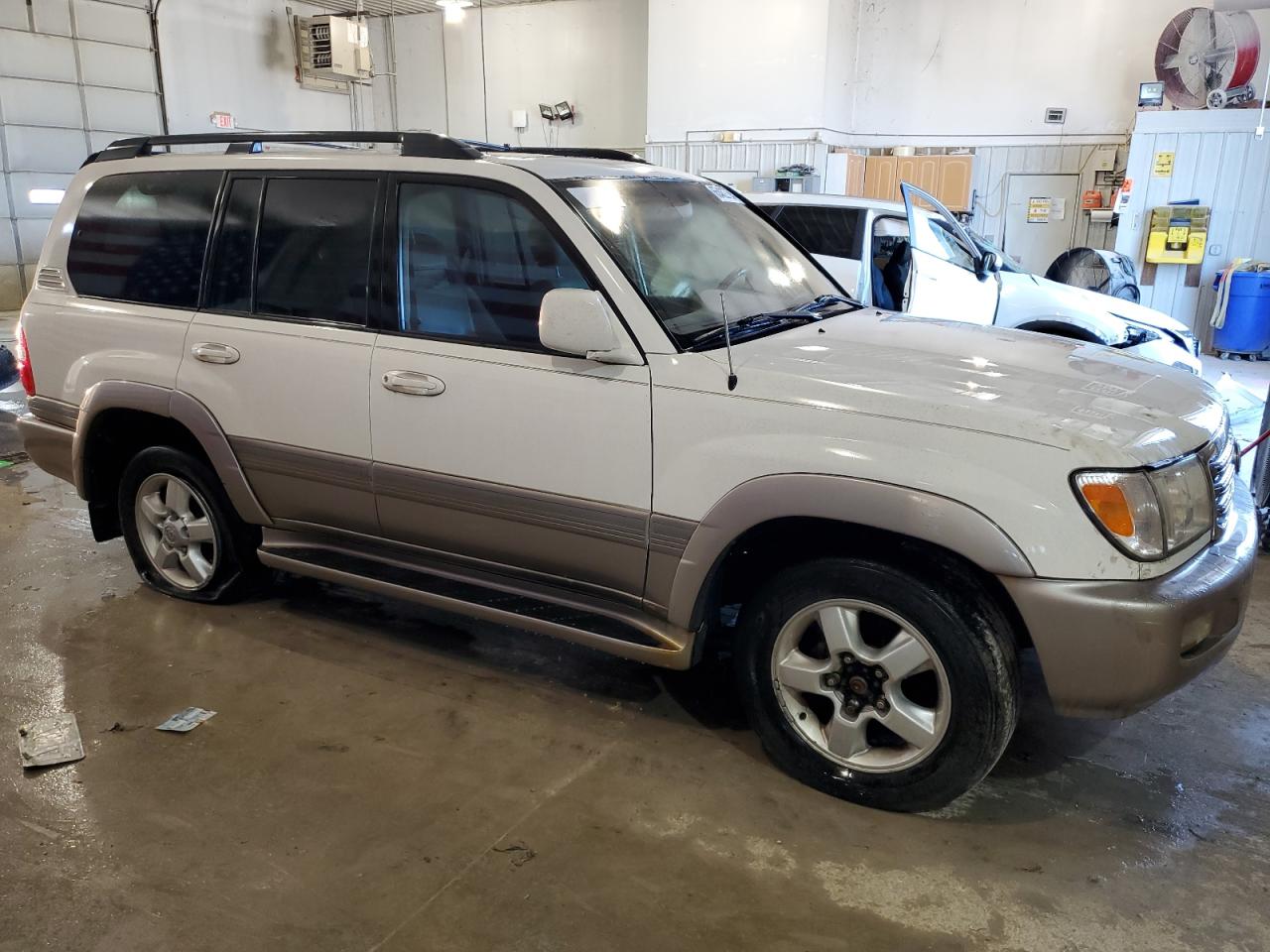 2004 Toyota Land Cruiser VIN: JTEHT05J342064129 Lot: 65482754