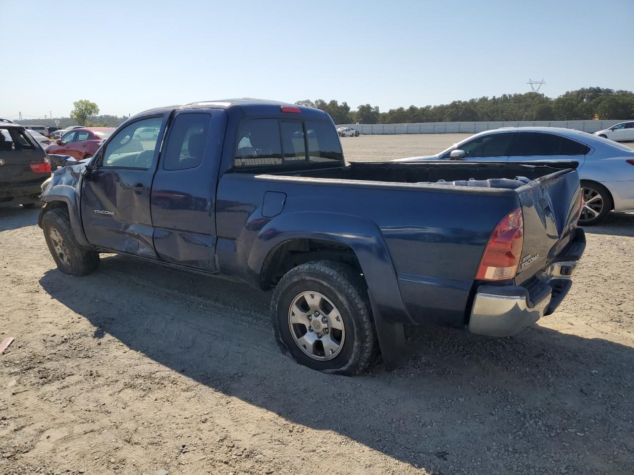2007 Toyota Tacoma - Image 2