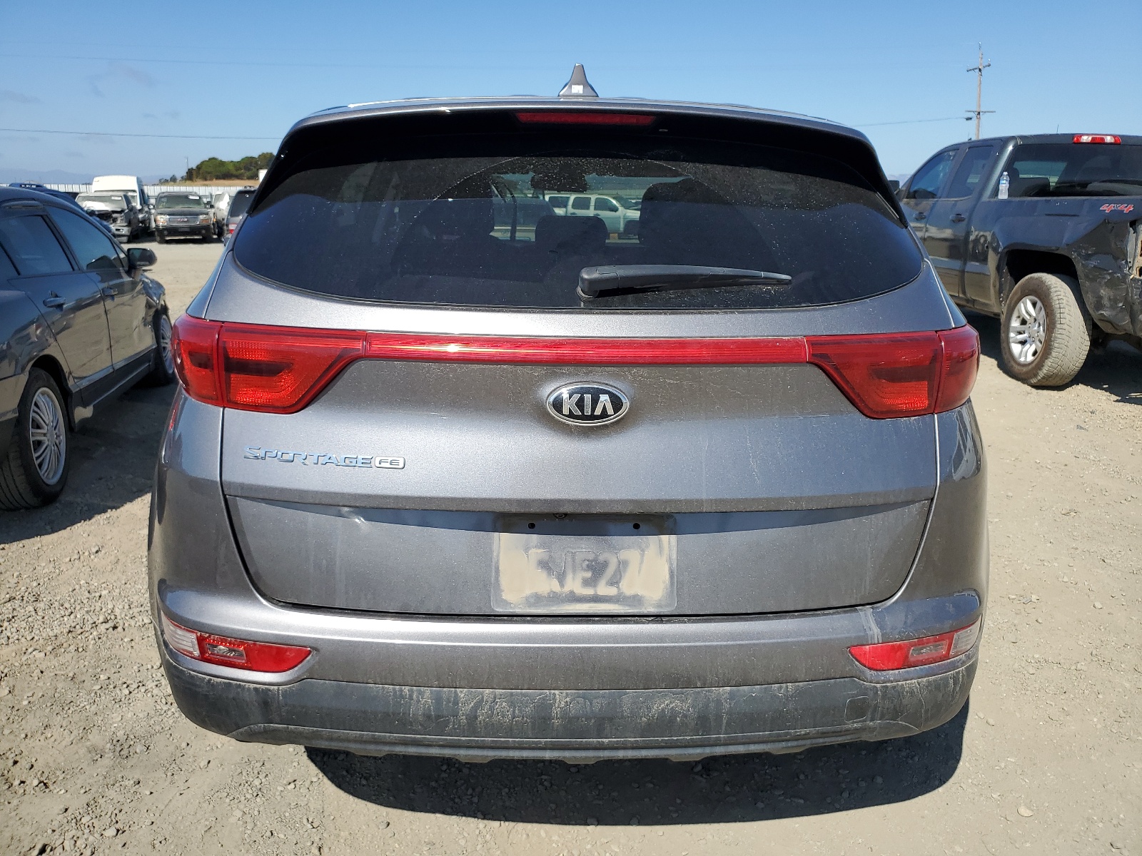 KNDPM3AC6J7423252 2018 Kia Sportage Lx