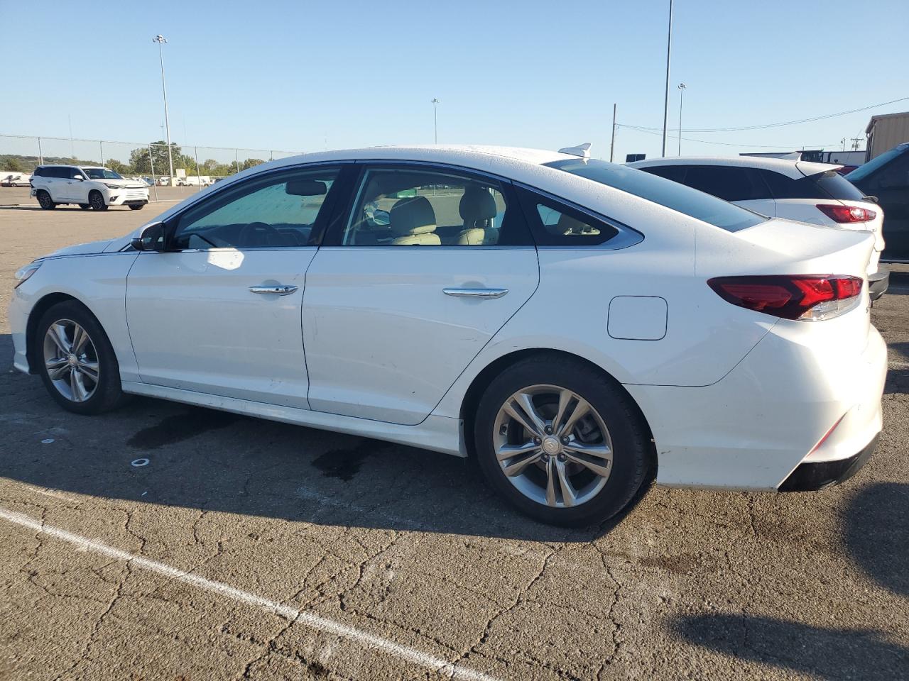 5NPE34AF5JH692333 2018 HYUNDAI SONATA - Image 2