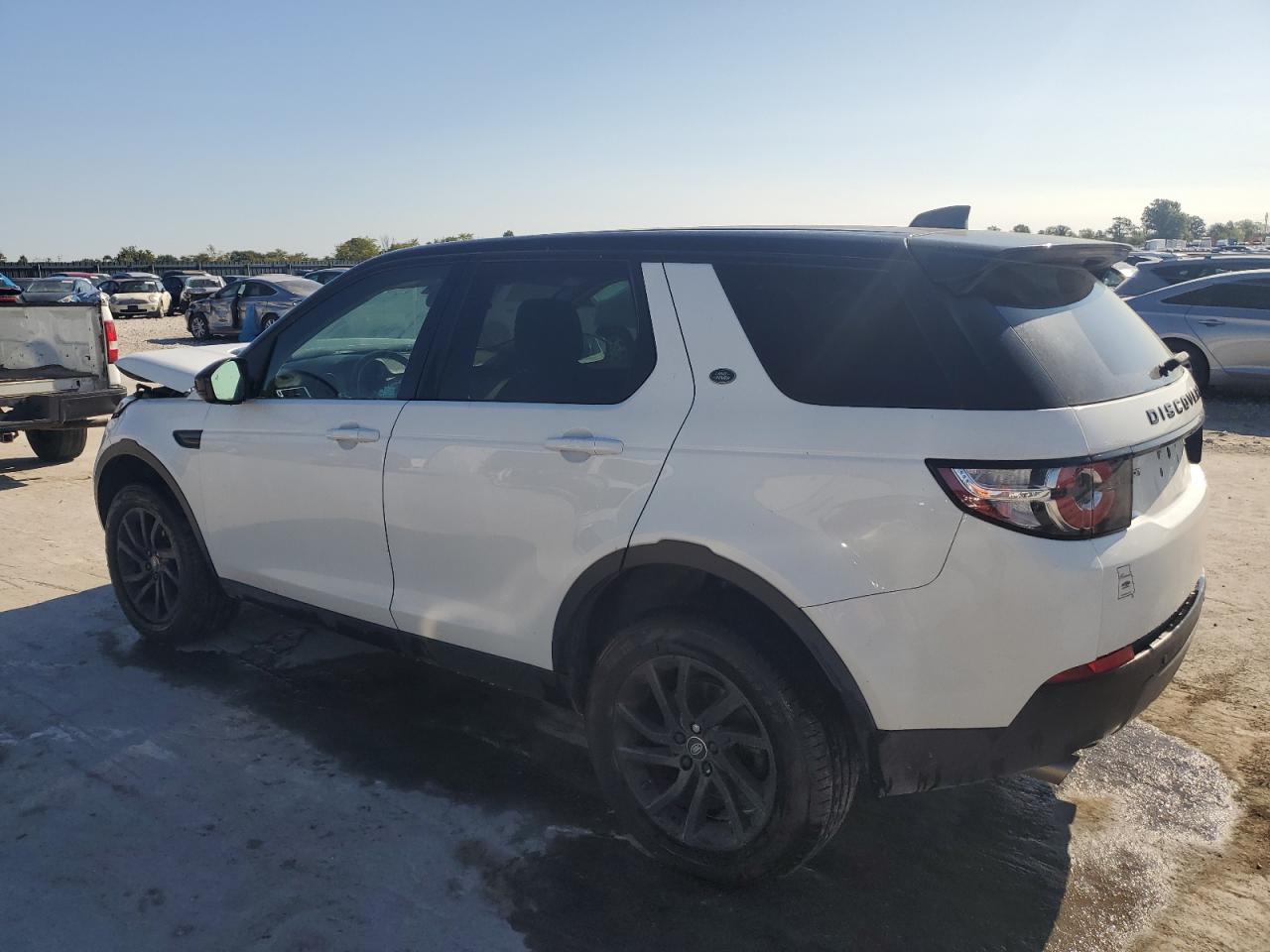 SALCP2FX1KH793072 2019 LAND ROVER DISCOVERY - Image 2