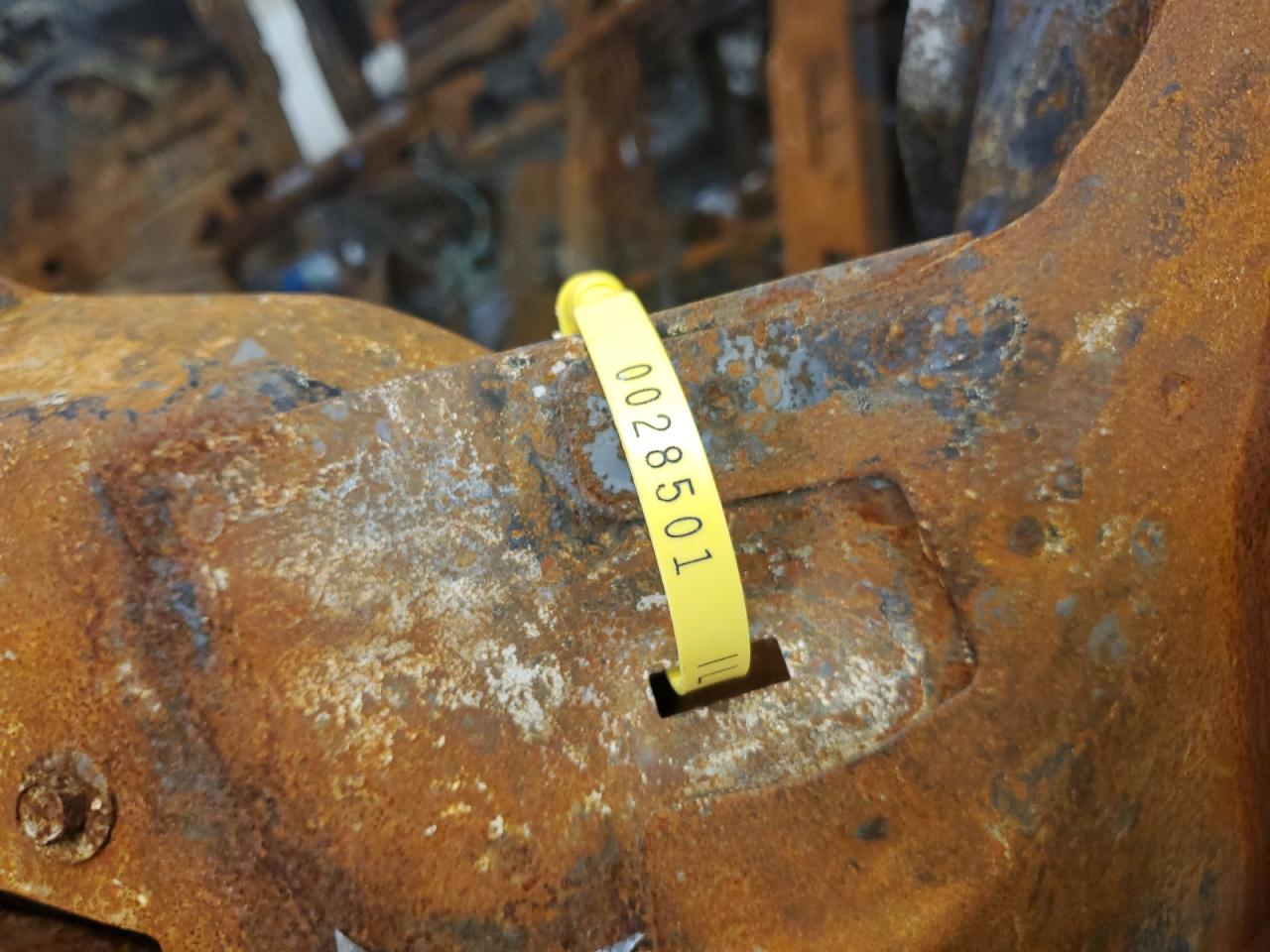 2003 Chevrolet Express G1500 VIN: 1GBFG15T031233183 Lot: 43046384