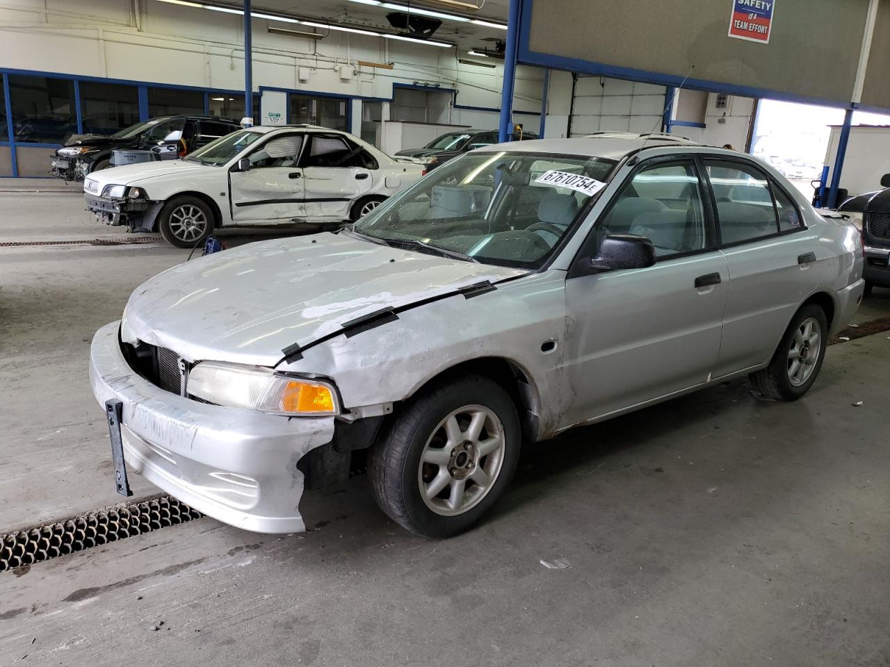 2000 Mitsubishi Mirage De VIN: JA3AY26C9YU060680 Lot: 67610754