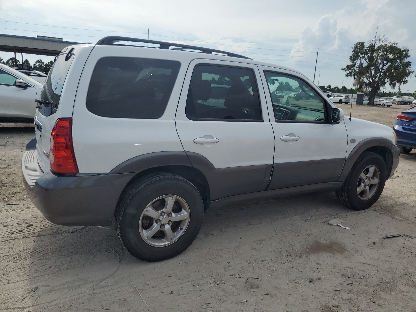 4F2YZ04195KM40242 2005 Mazda Tribute S