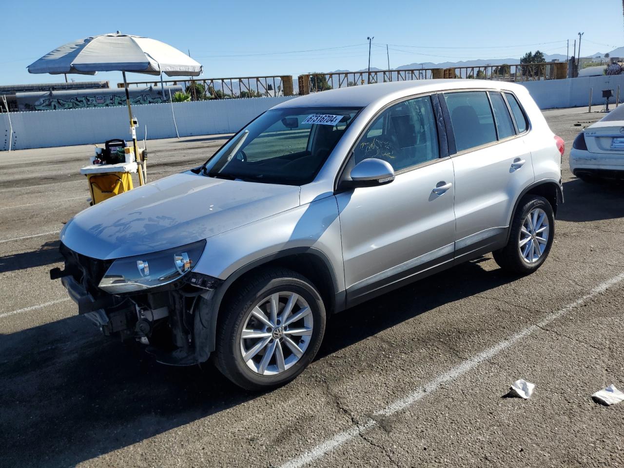 WVGAV7AX2HK050968 2017 VOLKSWAGEN TIGUAN - Image 1