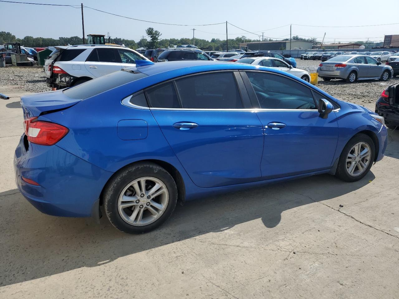 2016 Chevrolet Cruze - Image 3