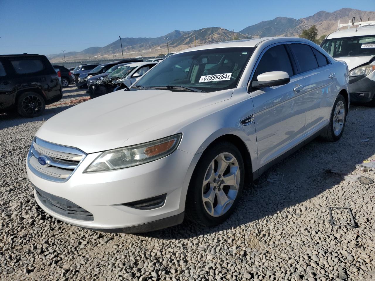 2011 Ford Taurus - Image 1