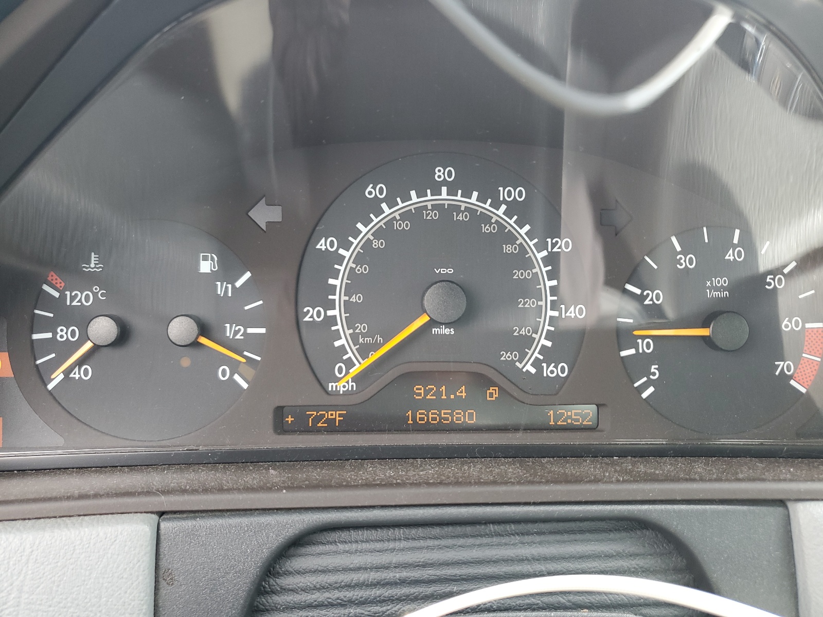 WDBJF65H4XA930605 1999 Mercedes-Benz E 320