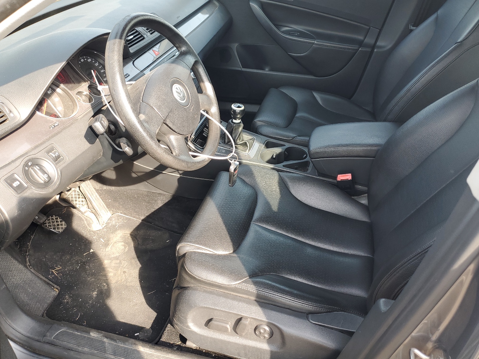 WVWYK93C48E057954 2008 Volkswagen Passat Wagon Turbo