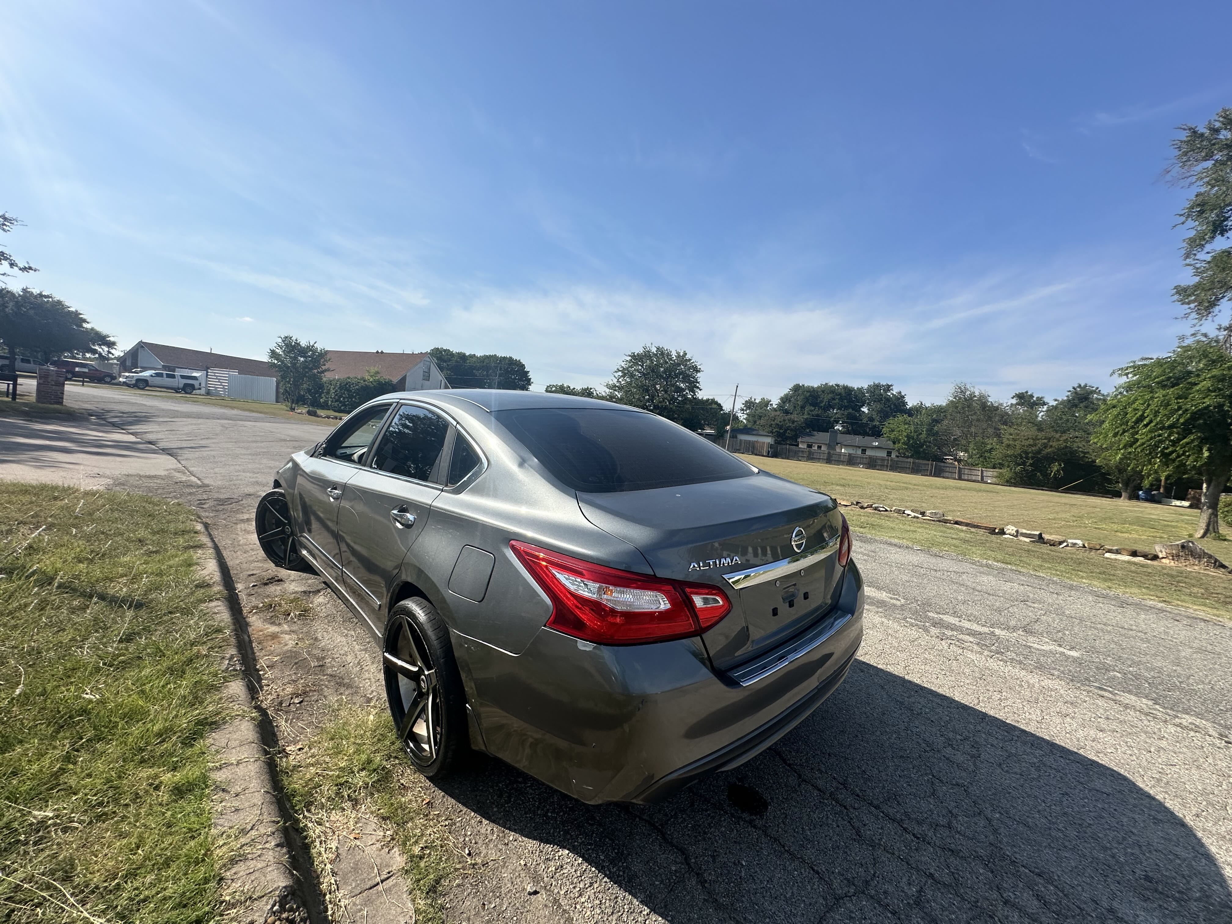 2016 Nissan Altima 2.5 vin: 1N4AL3AP7GC176485