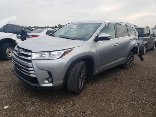 2017 Toyota Highlander Se