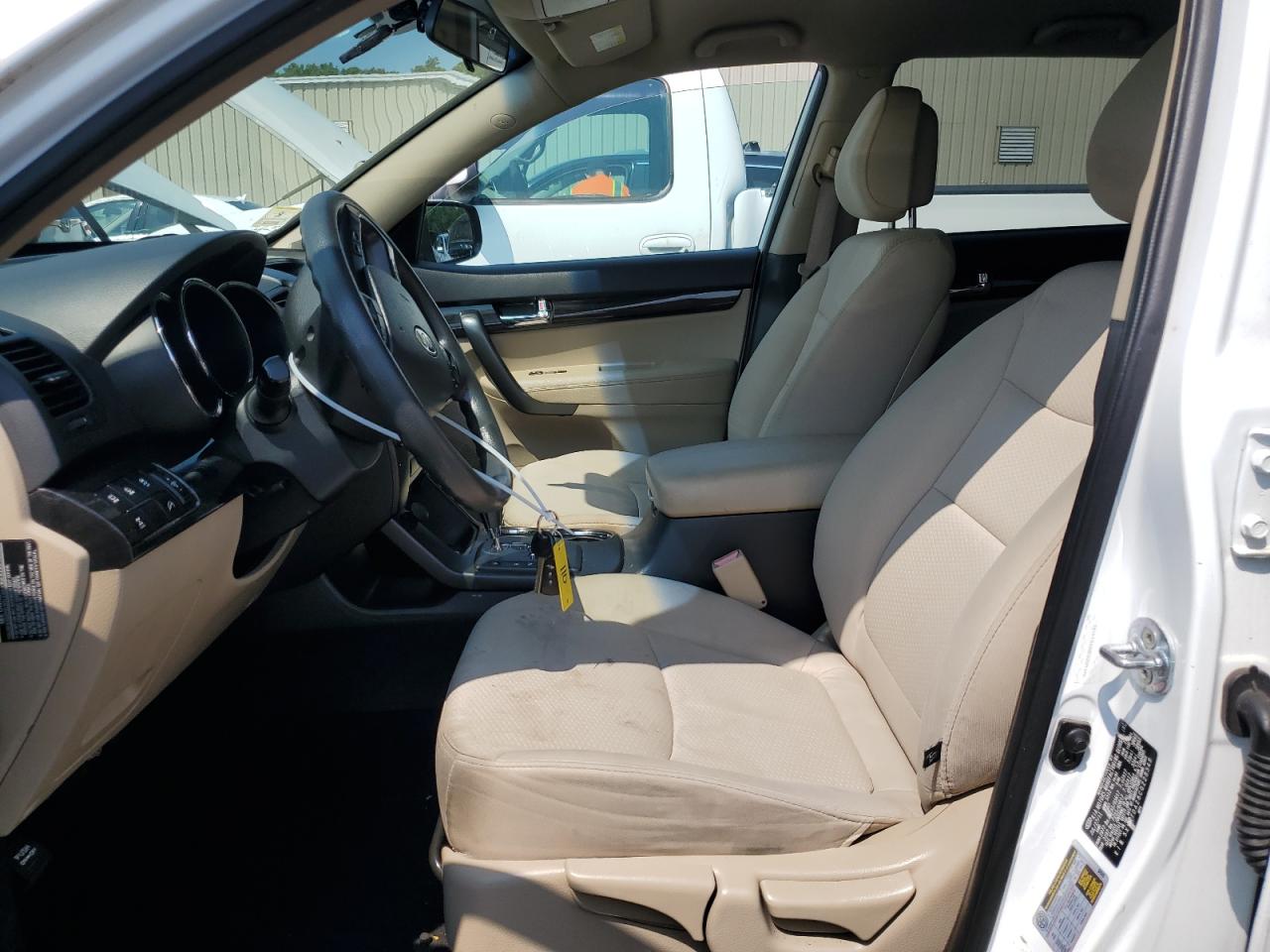 2012 Kia Sorento Base VIN: 5XYKTDA28CG228348 Lot: 63609354