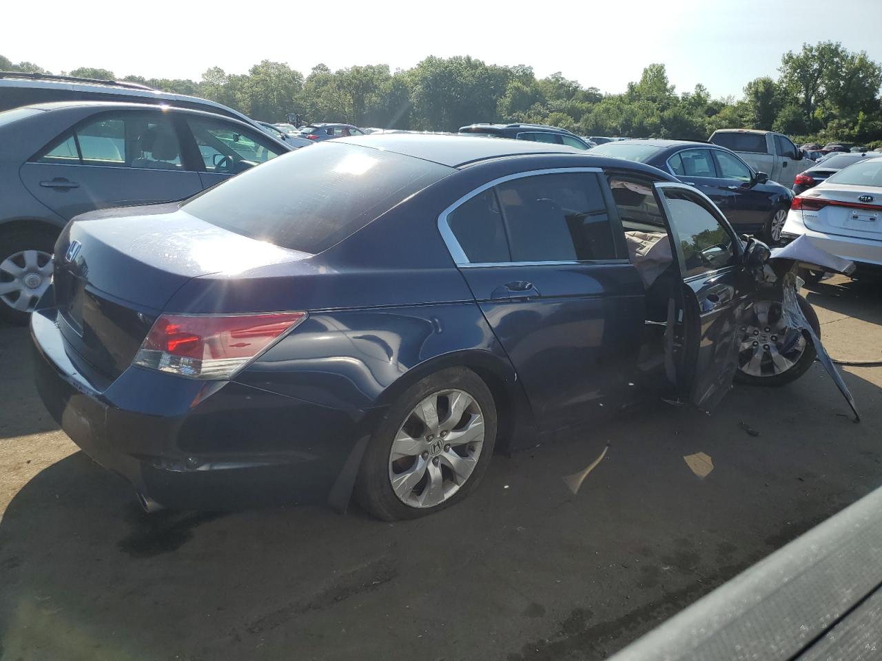2010 Honda Accord - Image 3