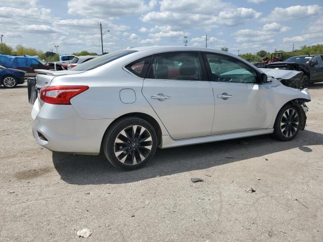 Sedans NISSAN SENTRA 2016 Srebrny