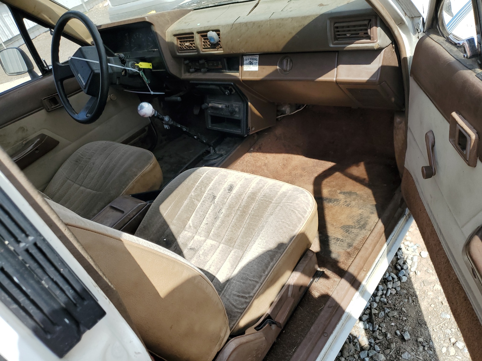 JT4RN56S3E5012670 1984 Toyota Pickup Xtracab Rn56 Sr5