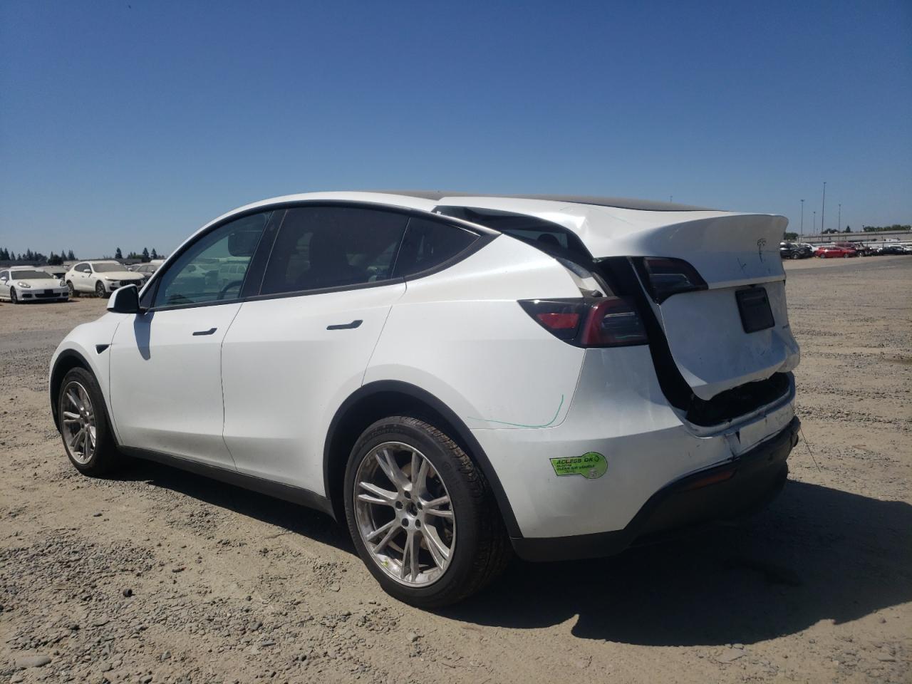 7SAYGDEE3PF638767 2023 TESLA MODEL Y - Image 2