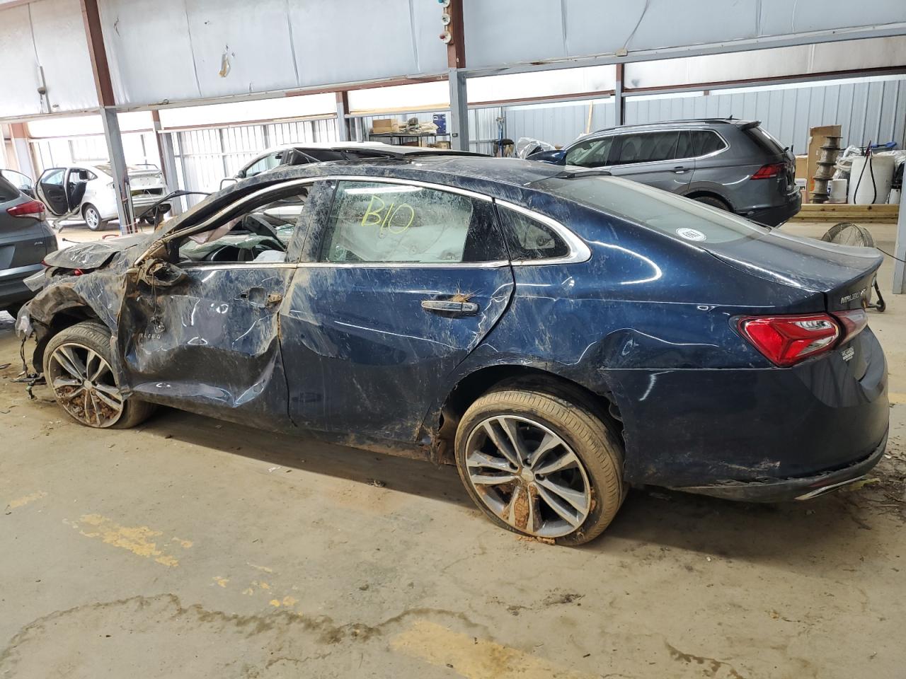 1G1ZE5SX9KF217779 2019 CHEVROLET MALIBU - Image 2