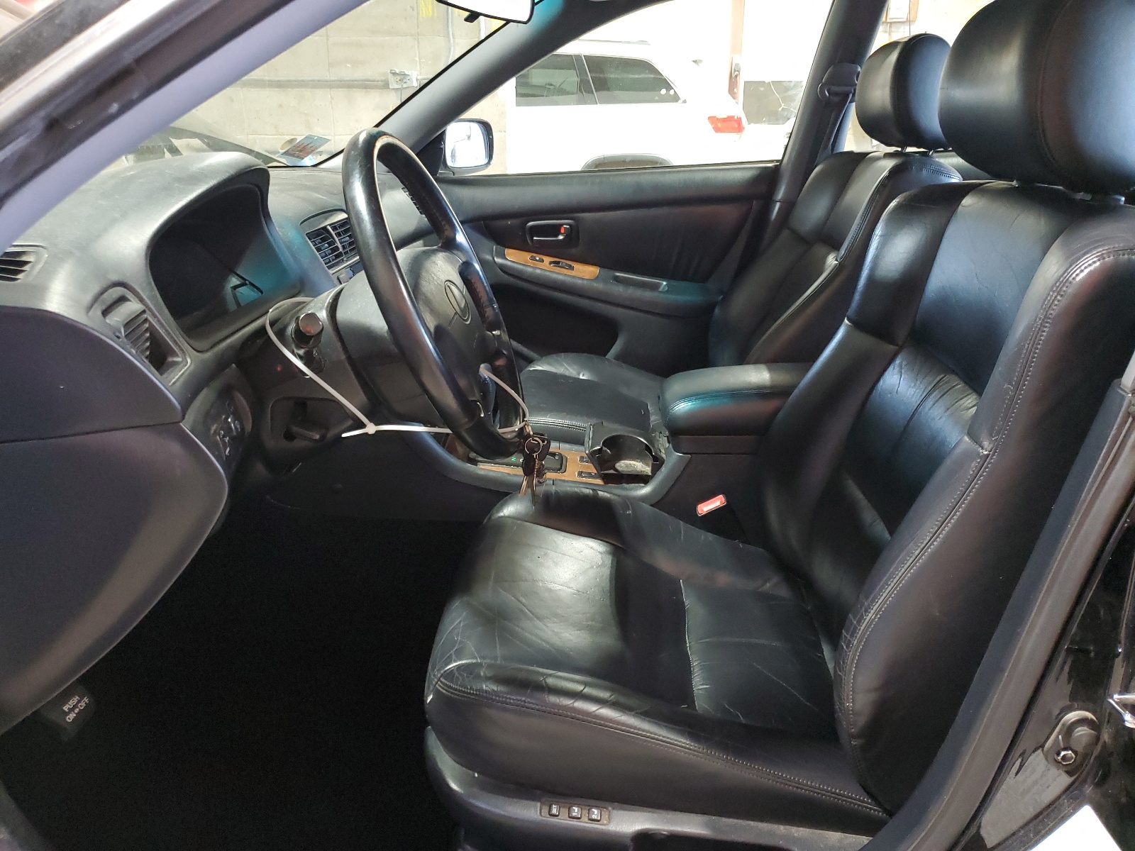 JT8BF22G2V0061367 1997 Lexus Es 300