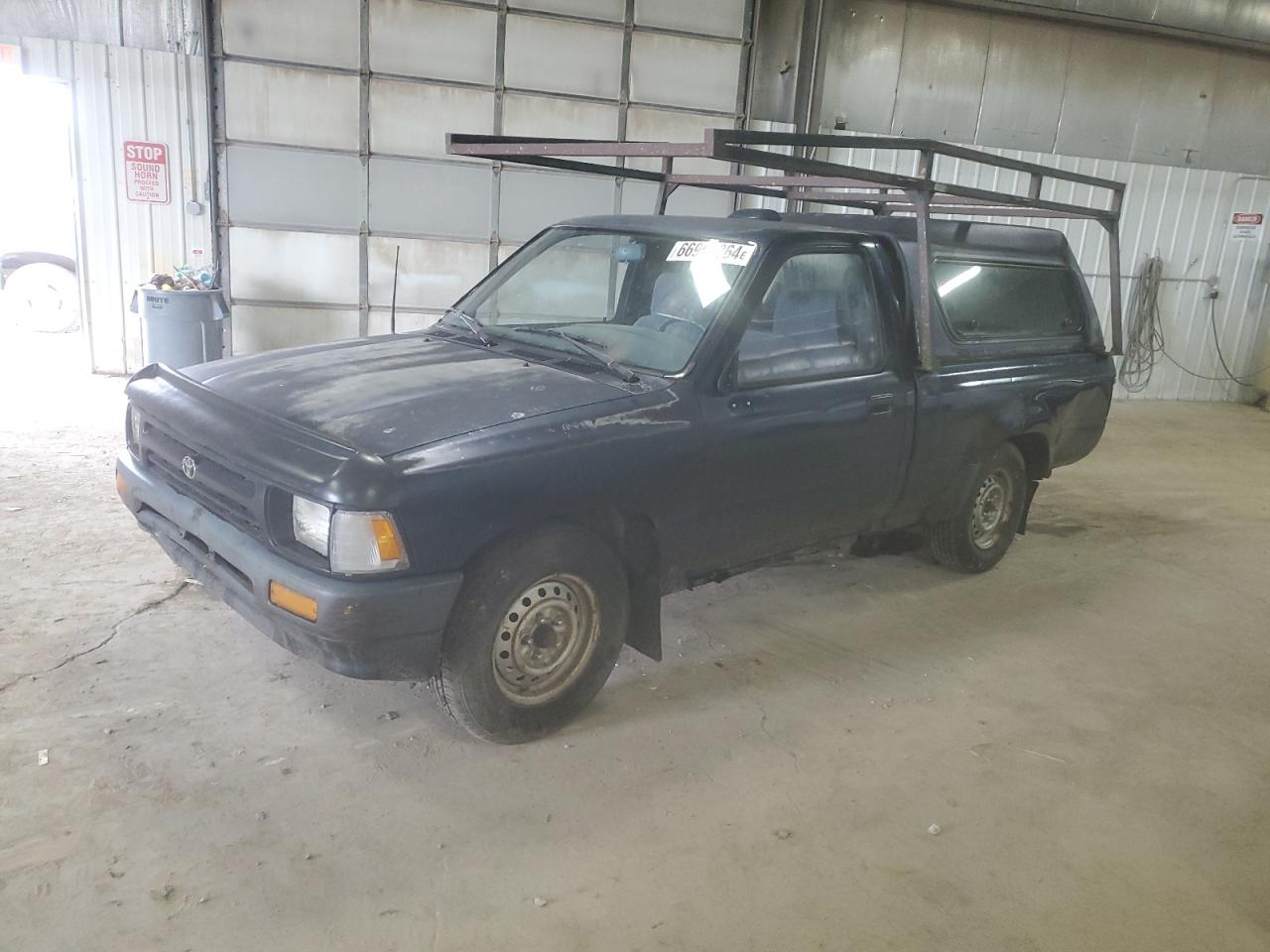 1994 Toyota Pickup 1/2 Ton Short Wheelbase Stb VIN: 4TARN81A0RZ309602 Lot: 66965364