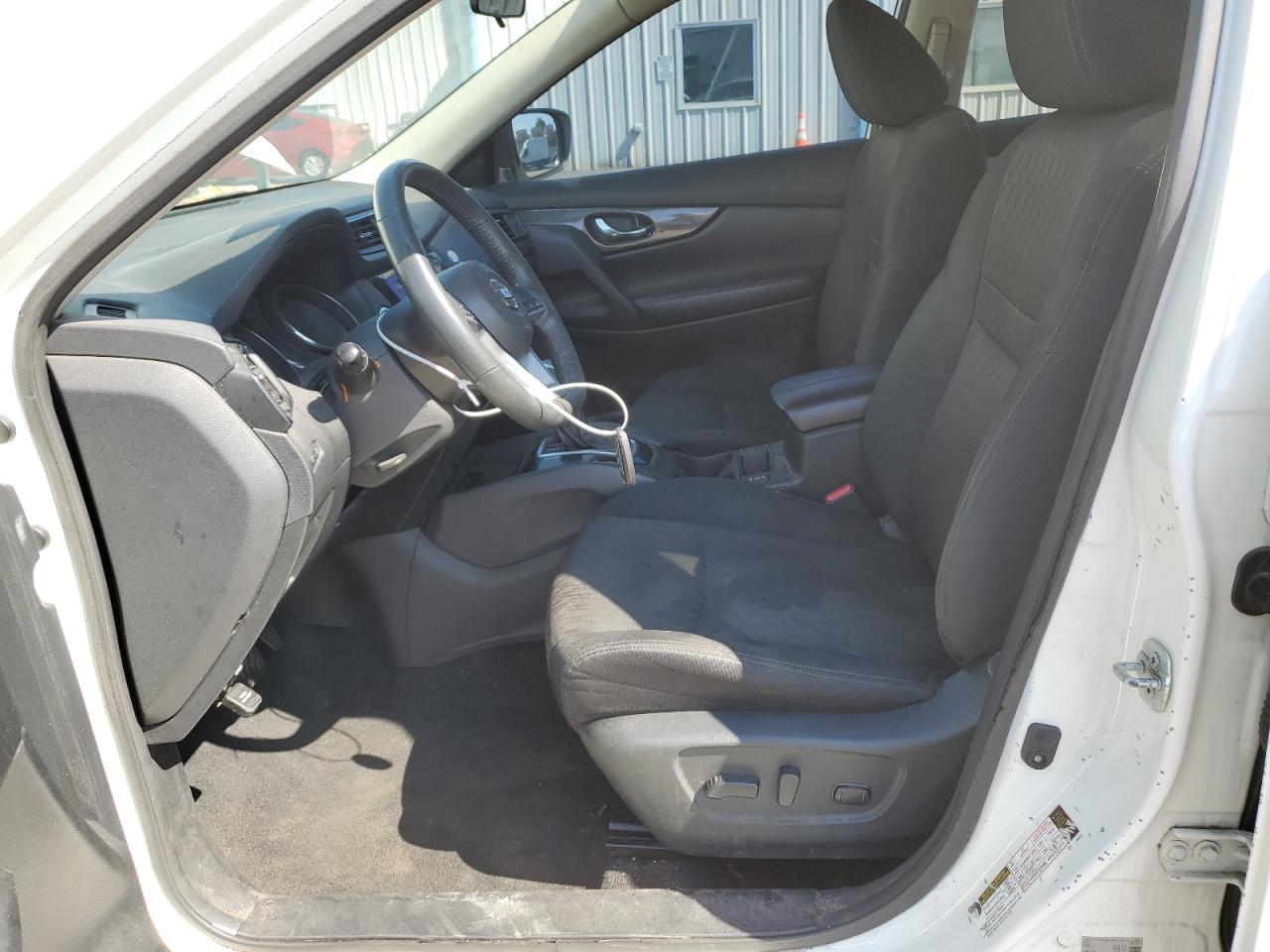2017 Nissan Rogue - Image 7