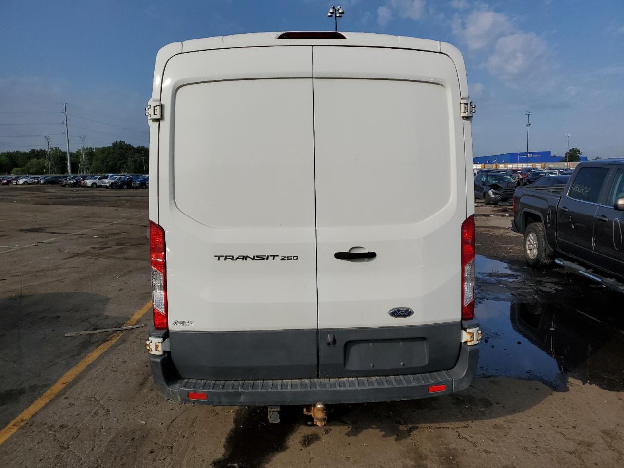 1FTYR1DM9GKB57293 2016 Ford Transit T-250