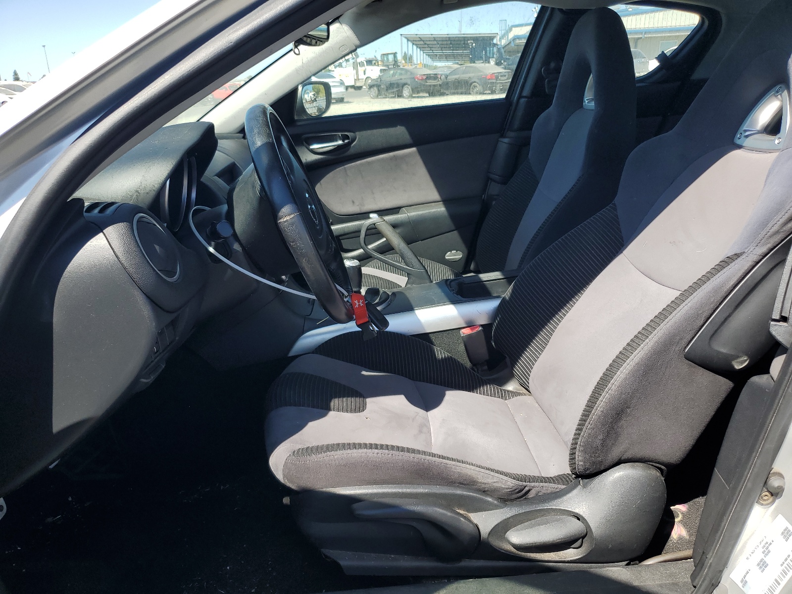 JM1FE173640125026 2004 Mazda Rx8