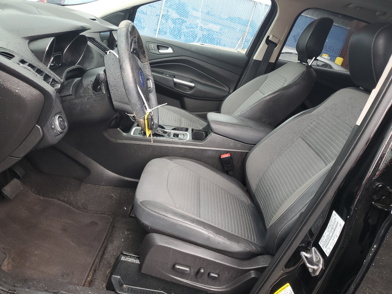 1FMCU0GD6JUB35032 2018 Ford Escape Se