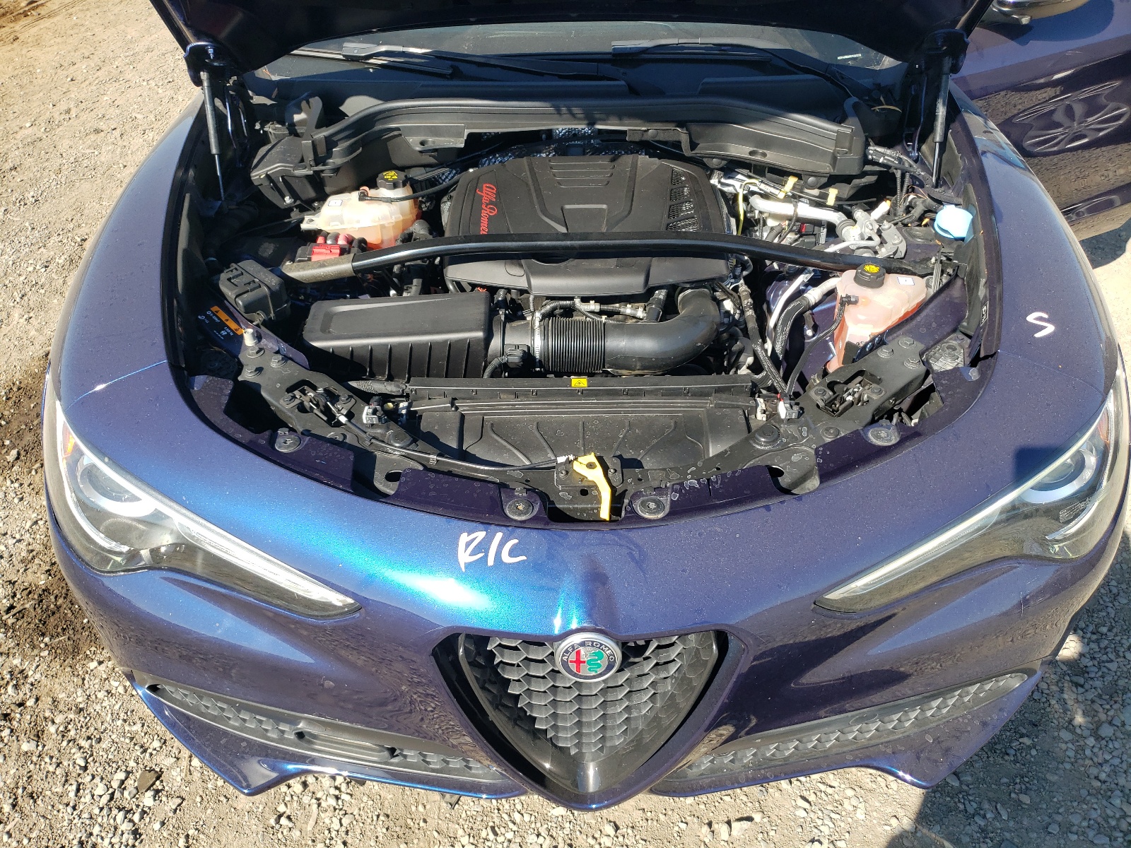 ZASPAKBN8K7C51379 2019 Alfa Romeo Stelvio Ti