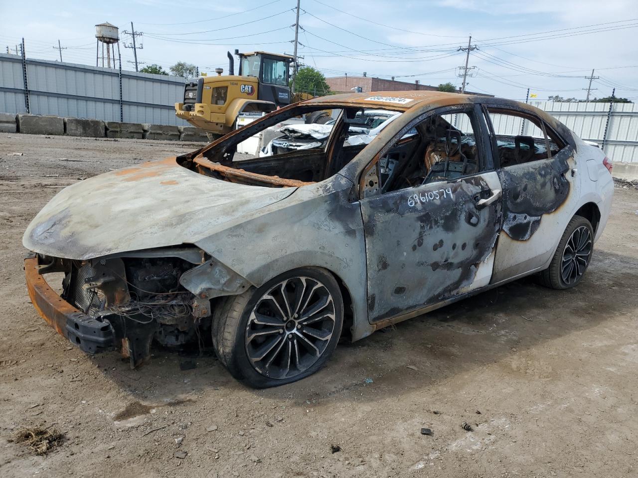 2015 Toyota Corolla L იყიდება Chicago Heights-ში, IL - Burn
