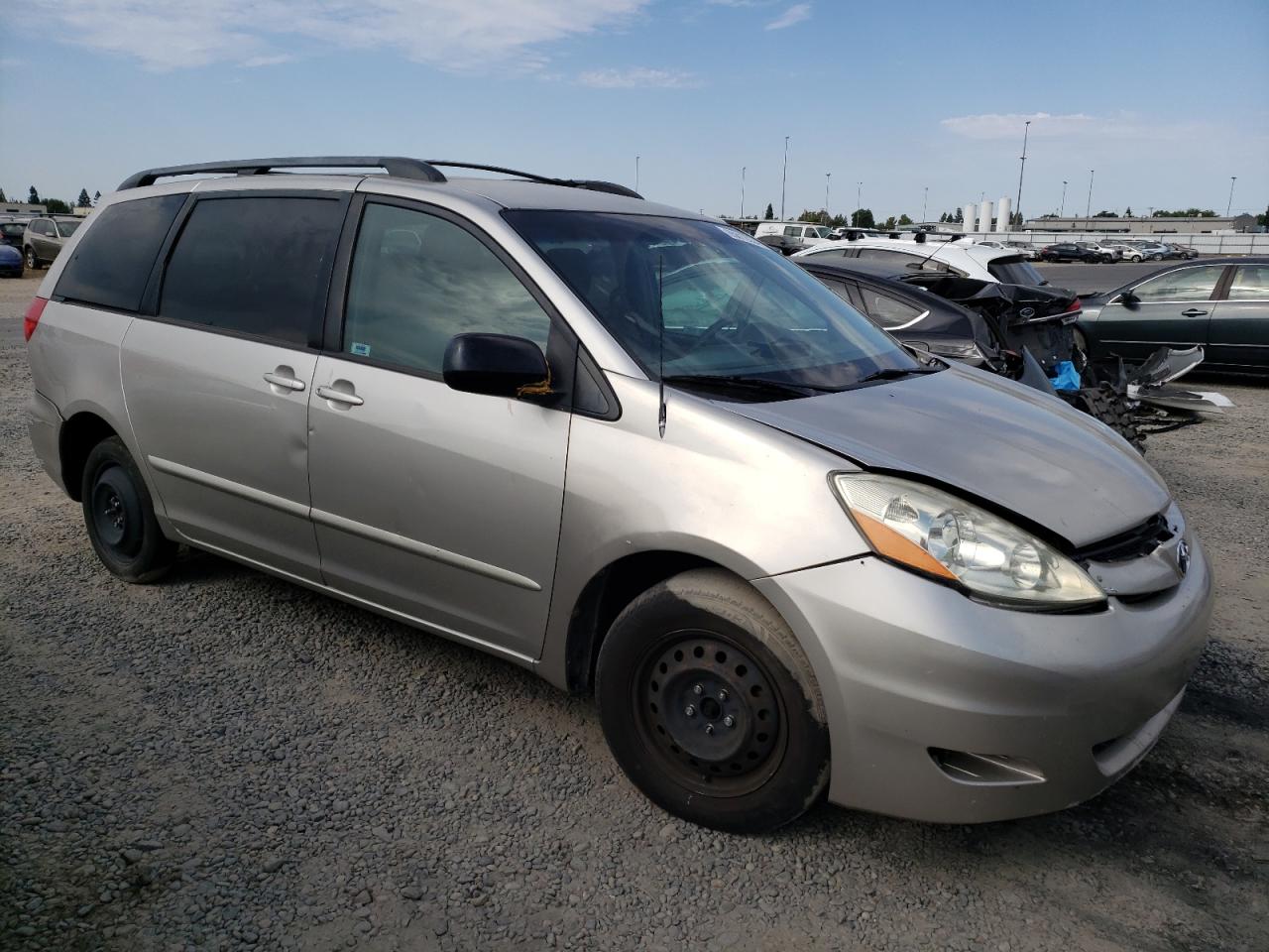 2009 Toyota Sienna - Image 4